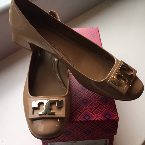 tory burch nude pumps